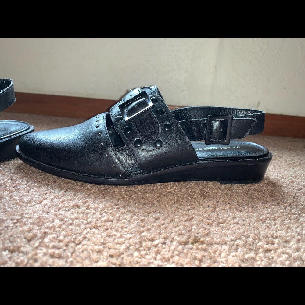 Sandals - Picture 5 of 6